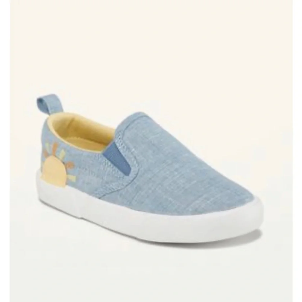 New Old Navy Toddler Sun Chambray Canvas Sneakers Slip On Shoes Size 7